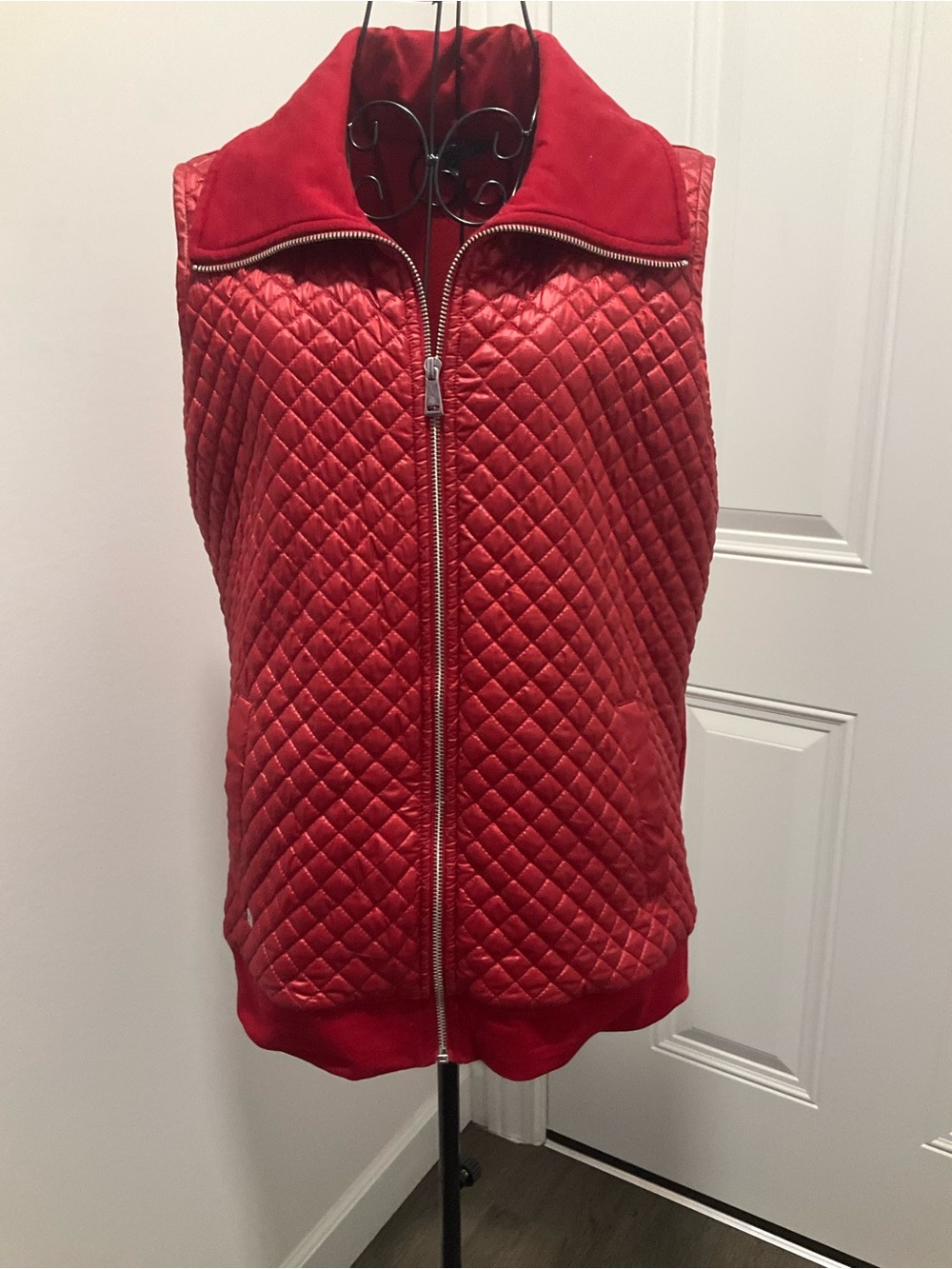 Ralph Lauren Women’s Red Quilted Sleeveless Zip-Up Vest Pockets Size Medium